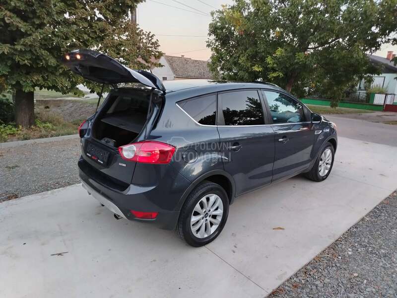 Ford Kuga 4x4 Titanium