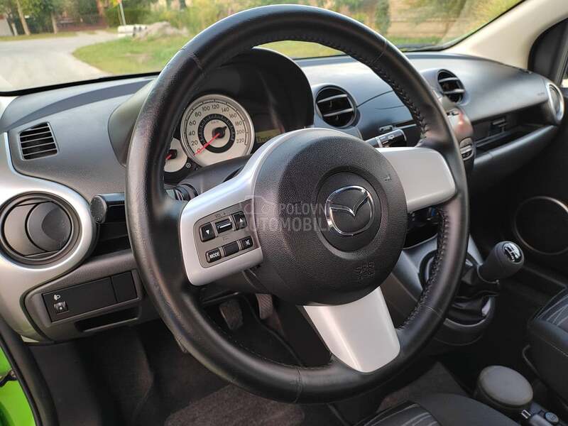 Mazda 2 1,3i 2008g /L E P A/