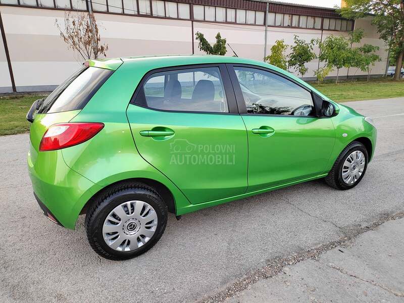 Mazda 2 1,3i 2008g /L E P A/