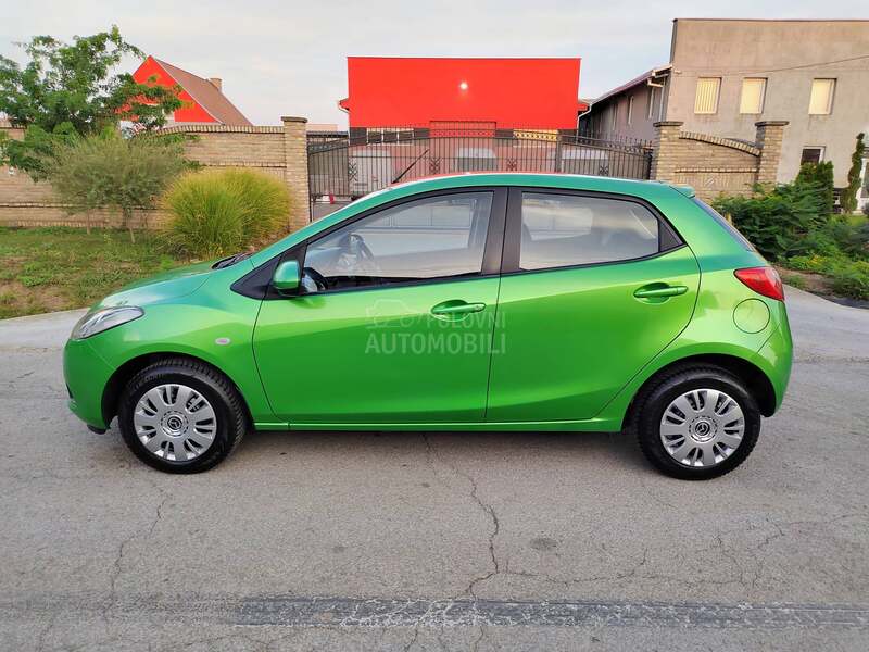 Mazda 2 1,3i 2008g /L E P A/