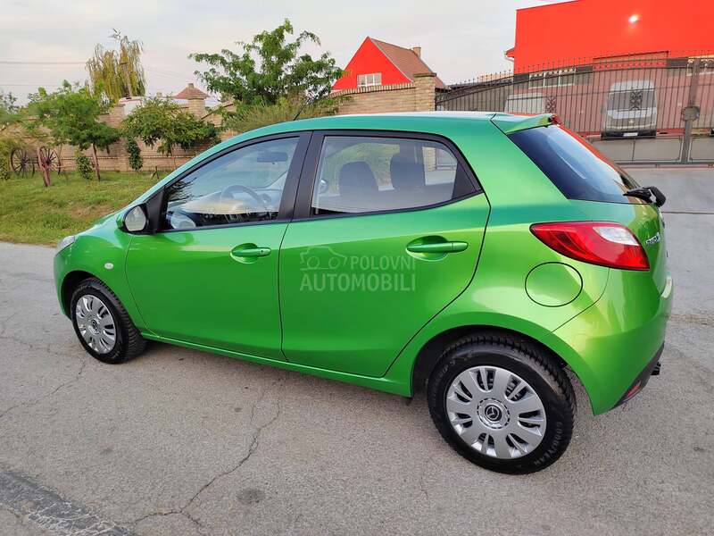 Mazda 2 1,3i 2008g /L E P A/