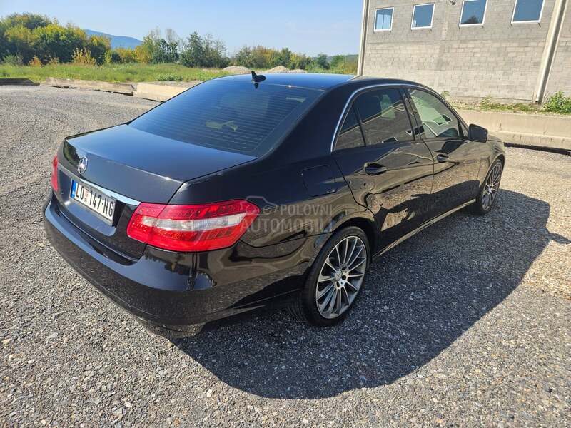 Mercedes Benz E 220 