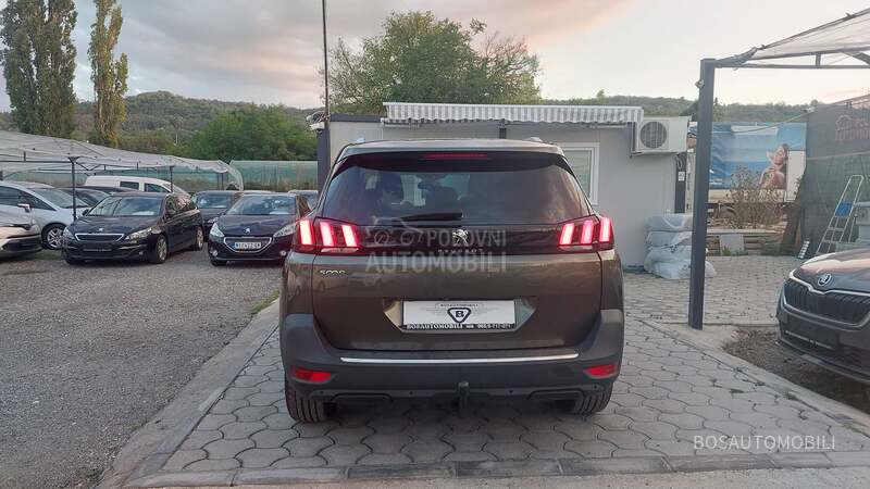 Peugeot 5008 1.5 hdi Allure
