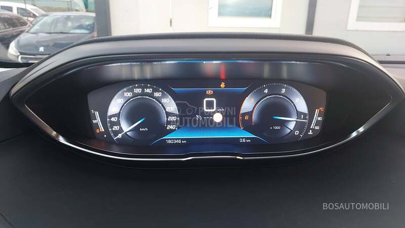 Peugeot 5008 1.5 hdi Allure