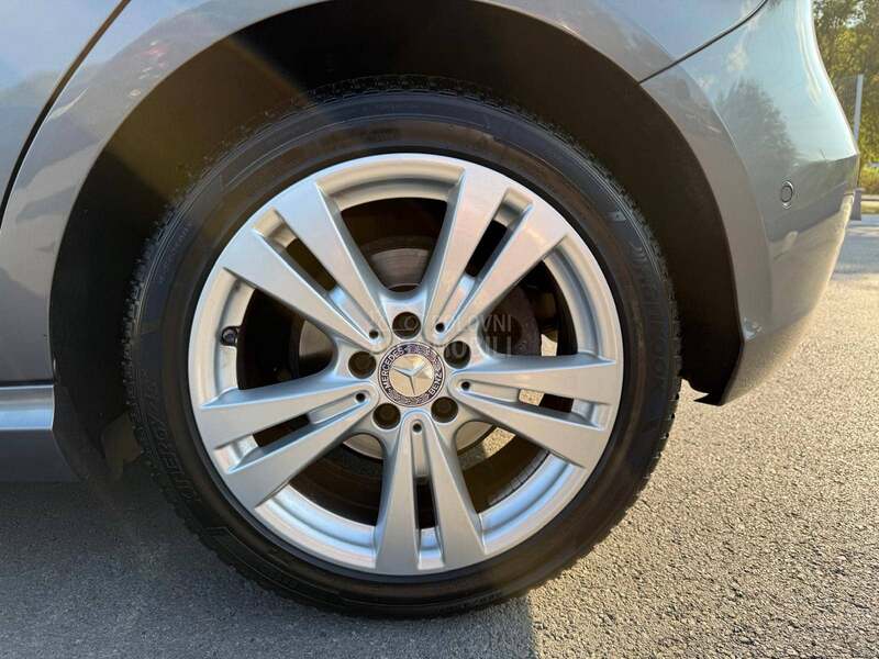 Mercedes Benz A 180 129000 kilometara