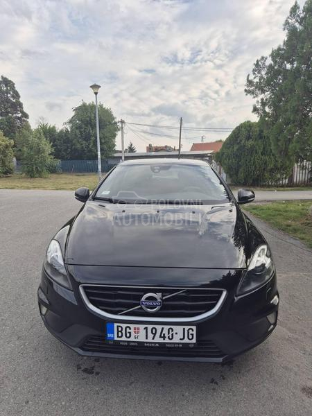 Volvo V40 R design