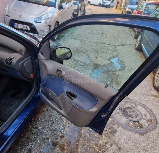 Peugeot 206 1.1