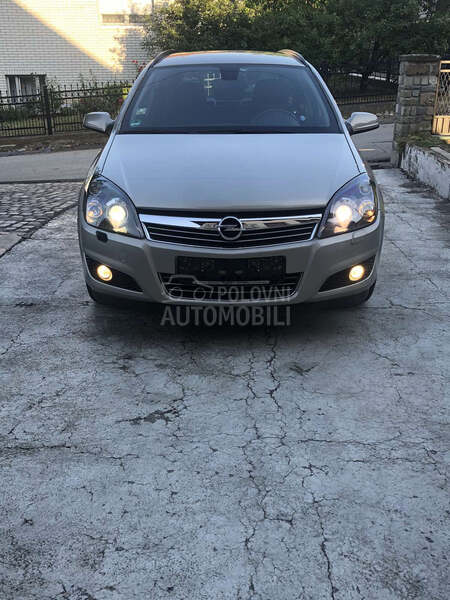 Opel Astra H 
