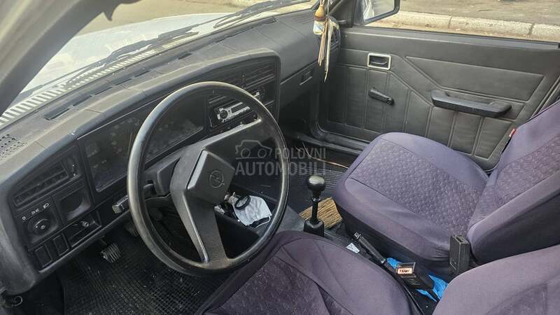 Opel Ascona 