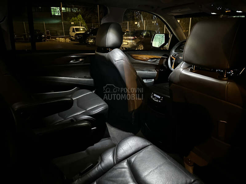 Cadillac Escalade 