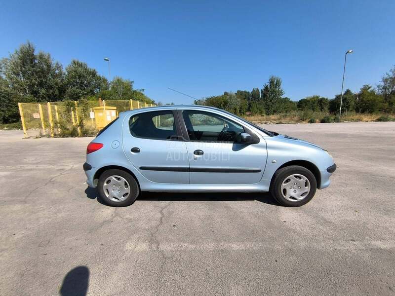 Peugeot 206 1.6