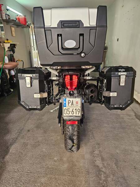 Triumph Tiger 800