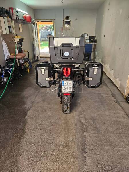 Triumph Tiger 800