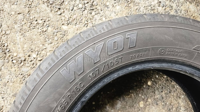 Yokohama 205/65 R16 Zimska