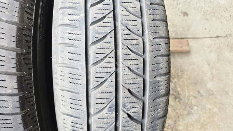 Yokohama 205/65 R16 Zimska