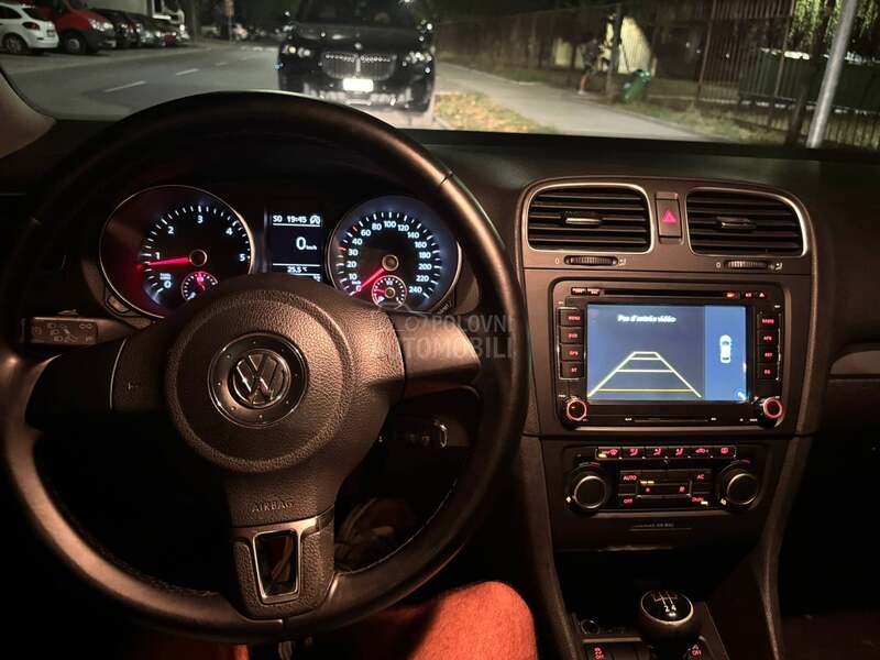 Volkswagen Golf 6 1.6 TDI Bluemotion