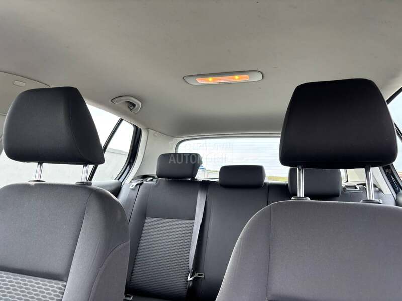 Volkswagen Golf 6 1.6 TDI Bluemotion