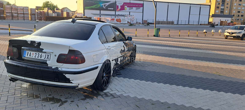 BMW 328 2.8i