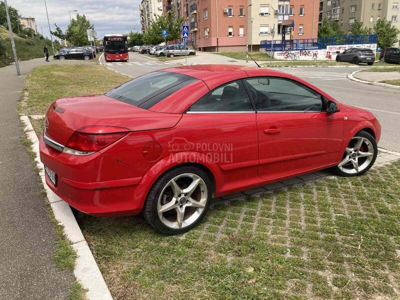Opel Astra H 1.8  Cosmo
