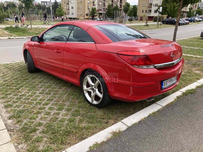 Opel Astra H 1.8  Cosmo