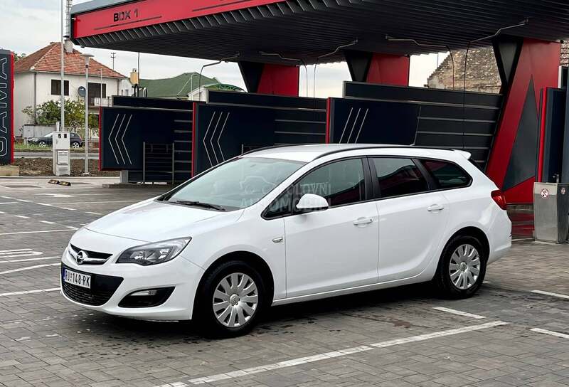 Opel Astra J 1.7 Cdti