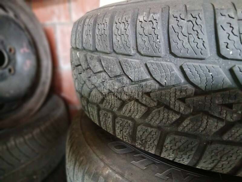 Dunlop 195/65 R15 Zimska