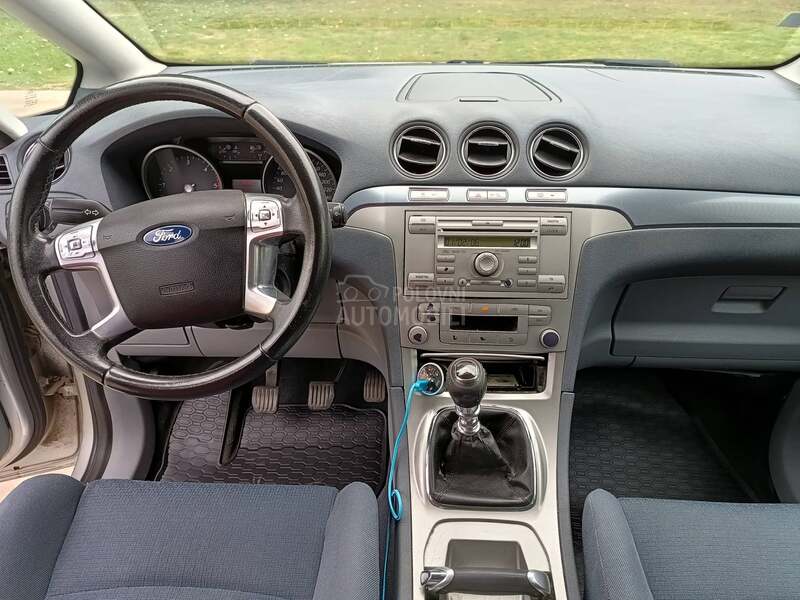Ford S-Max 