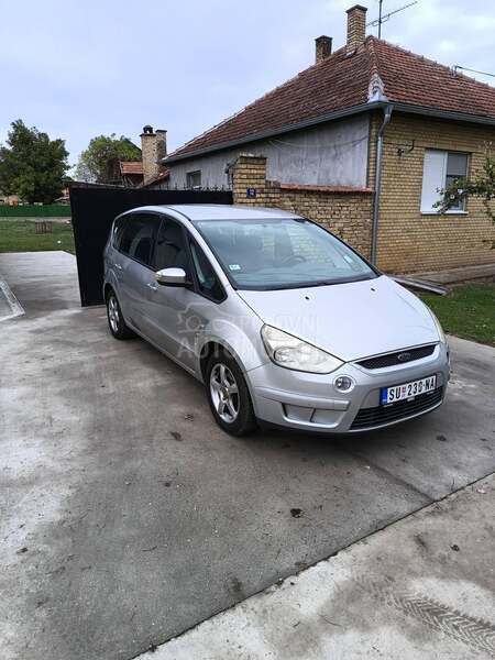 Ford S-Max 