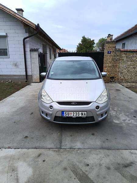 Ford S-Max 