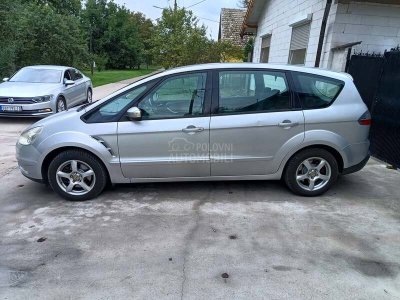 Ford S-Max 