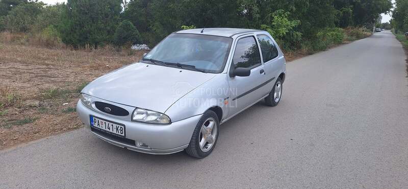 Ford Fiesta 1.4 16 v clima