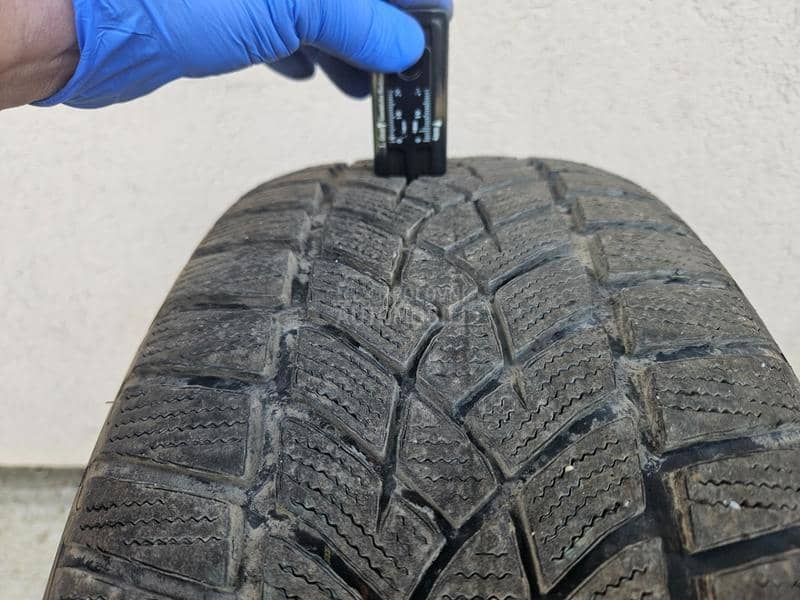 Goodyear 225/55 R16 Zimska