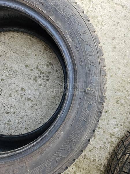 Goodyear 195/60 R15 Zimska