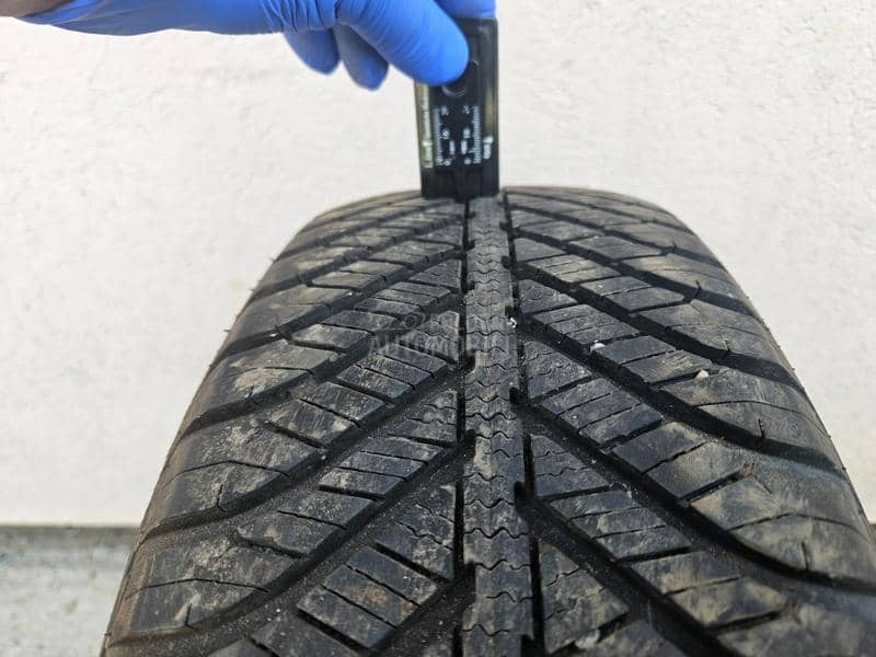 Goodyear 195/60 R15 Zimska