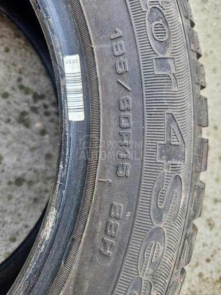 Goodyear 195/60 R15 Zimska