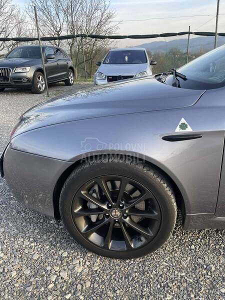 Alfa Romeo Brera 