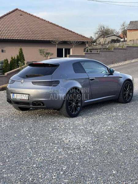 Alfa Romeo Brera 