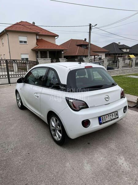 Opel Adam 