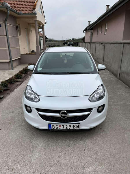 Opel Adam 