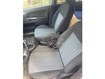 sedista enterijer za Ford Fusion od 2002. do 2012. god.