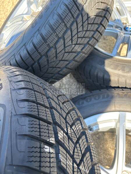 Goodyear 225/60 R18 Zimska