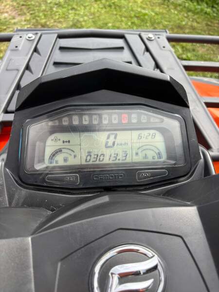 CFMOTO 800 sa raonikom za sneg