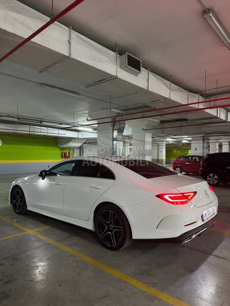 Mercedes Benz CLS 300 