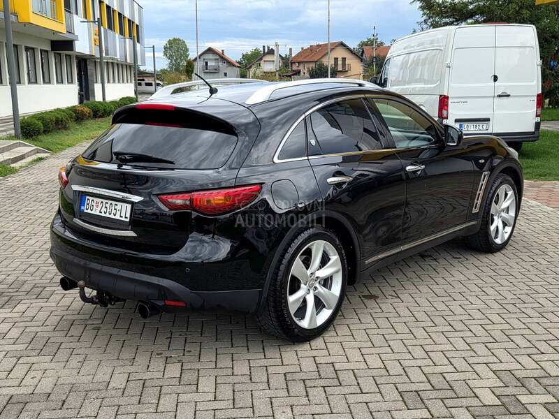 Infiniti FX30 /3.0d PremiumS 4wd/