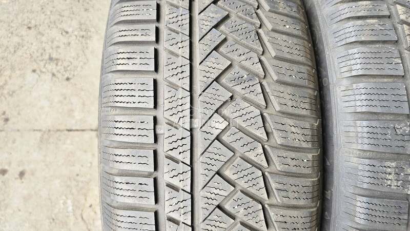 Continental 235/55 R18 Zimska