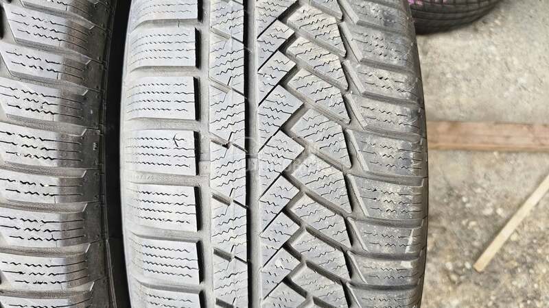 Continental 235/55 R18 Zimska