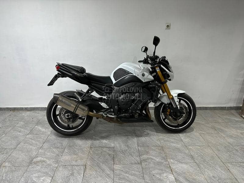 Yamaha fz8 FABRIČKO stanje