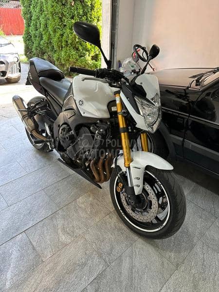 Yamaha fz8 FABRIČKO stanje