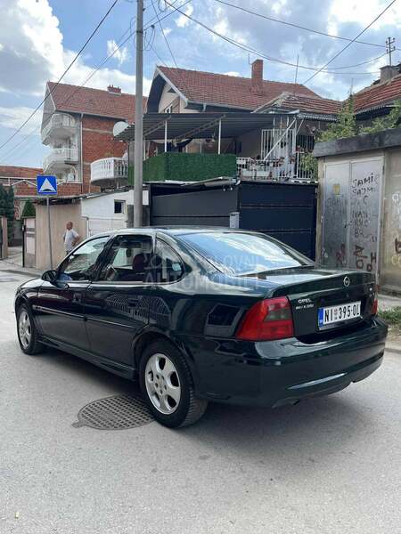 Opel Vectra B 100