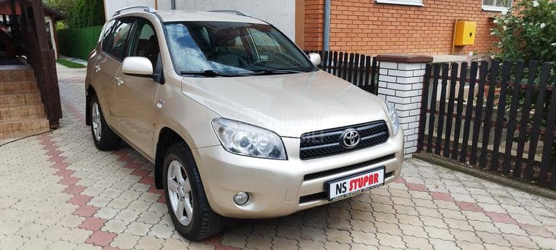 Toyota RAV 4 2.2  4WD